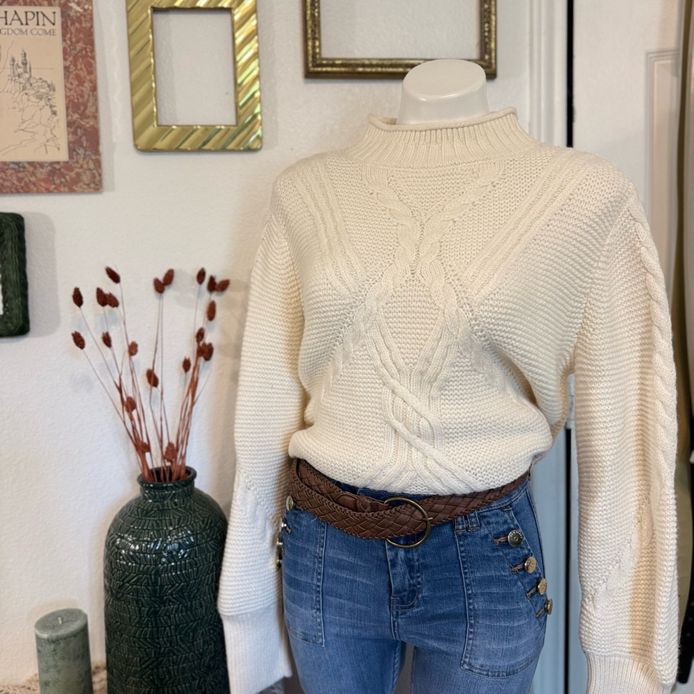 Banana Republic Cream Cable Knit Turtleneck Sweater